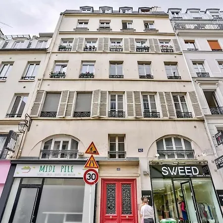 Studio Sur Les Toits Parisiens Appartamento *