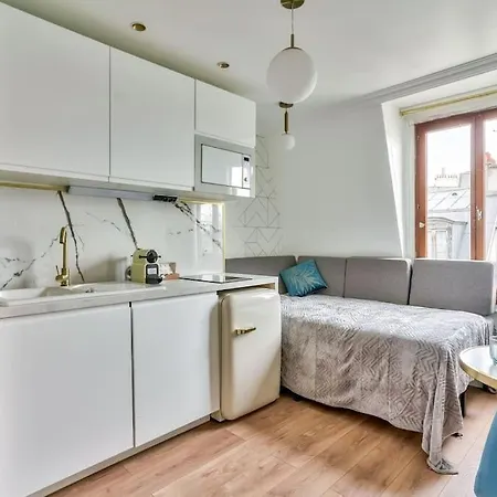 Appartamento Studio Sur Les Toits Parisiens Parigi